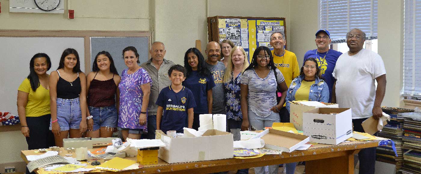 alumni-museum-volunteers